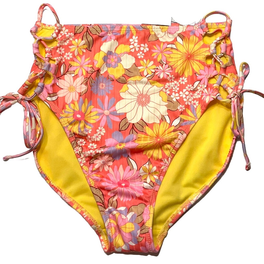 New Nobo, No Boundaries Cheeky High Waist Lattice High Leg swim bottoms size L